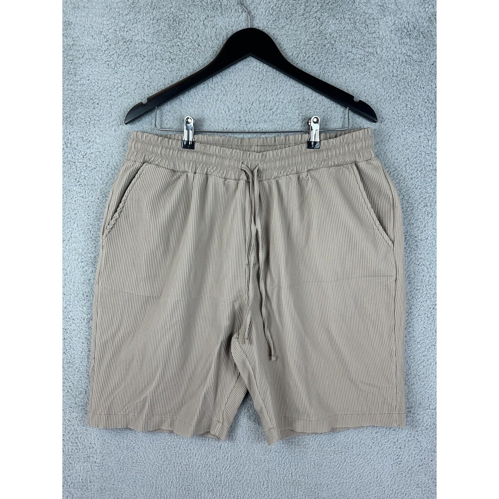 BoohooMAN Shorts Mens XL Taupe Pleated Plisse Drawstring Elastic Waist Pockets